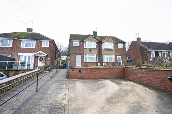 3 Bedroom Semi-Detached House For Sale In Handley Road, New Whittington, Chesterfield, S43