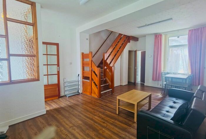 2 Bedroom Terraced House To Rent In Rodney Street, Swansea, SA1