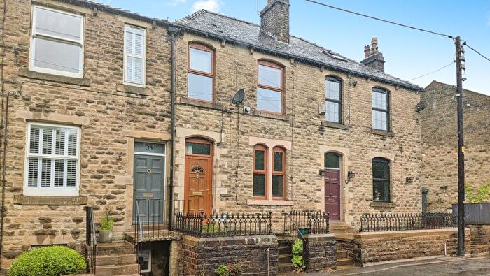 3 Bedroom Terraced House For Sale In Delph New Road, Oldham, OL3