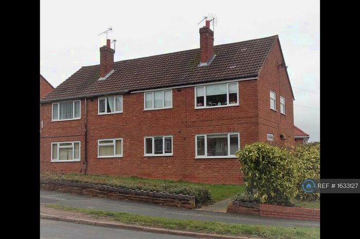 2 Bedroom Maisonette To Rent In Oakenshaw Road, Redditch, B98