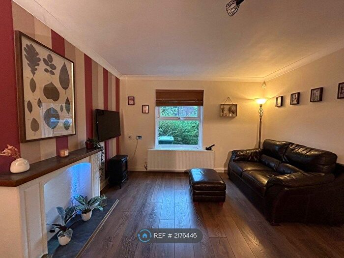 1 Bedroom Flat To Rent In Glimpsing Green, Thamesmead, DA18