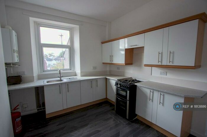 3 Bedroom Flat To Rent In Mill Parade, Newport, NP20