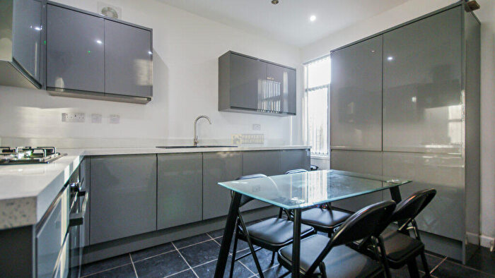 1 Bedroom Terraced House To Rent In Tiverton Road, Selly Oak, Birmingham, B29