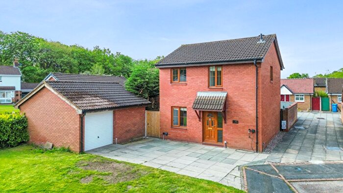 3 Bedroom Detached House For Sale In Kilsyth Close, Fearnhead, WA2