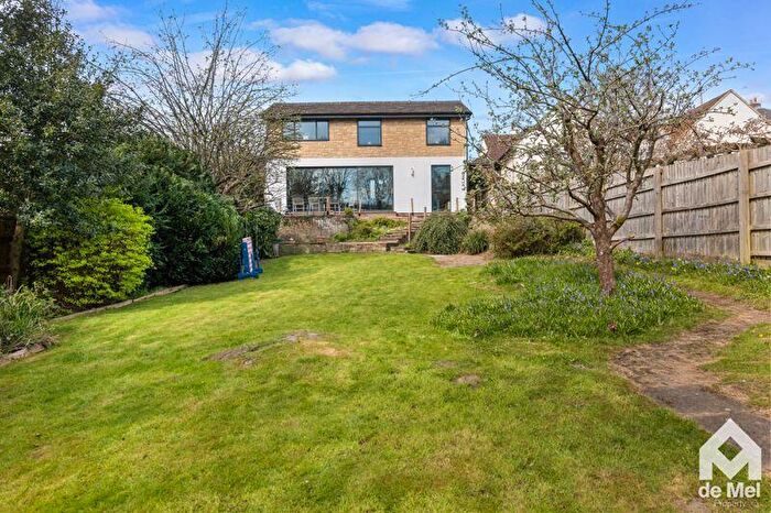 4 Bedroom Detached House For Sale In Hambrook Street, Charlton Kings, Cheltenham, GL52
