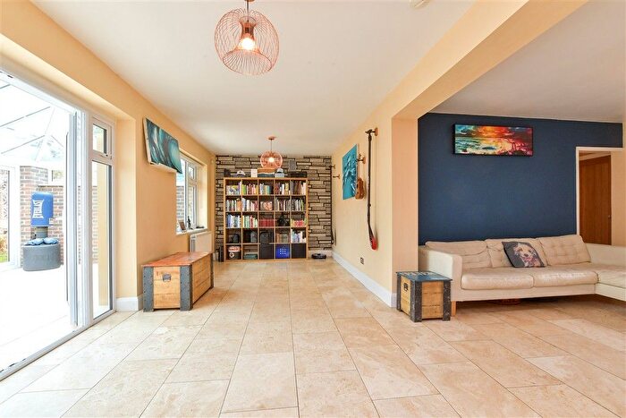 3 Bedroom Detached Bungalow For Sale In Crescent Drive South, Woodingdean, Brighton, East Sussex, BN2