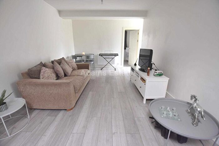 1 Bedroom Apartment To Rent In Park View Drive South, Reading, RG10