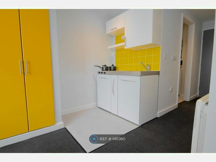 Studio To Rent In Luton, Luton, LU1