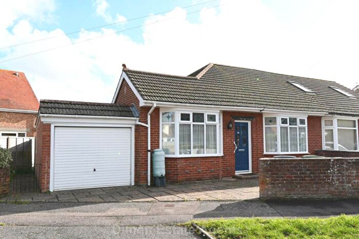 2 Bedroom Semi-Detached Bungalow For Sale In Oval Gardens, Alverstoke, PO12