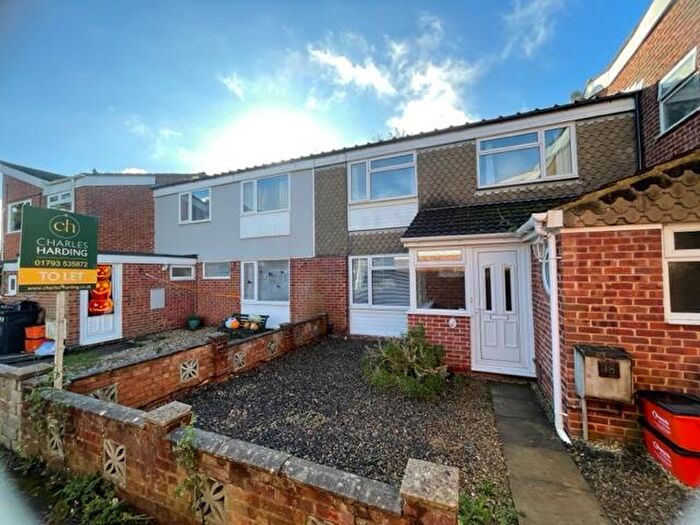 3 Bedroom House To Rent In Stubsmead, Eldene, Swindon, SN3