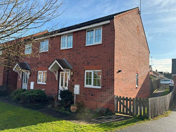 3 Bedroom Semi Detached House For Sale In Middle Meadow, Shireoaks, Worksop, S81