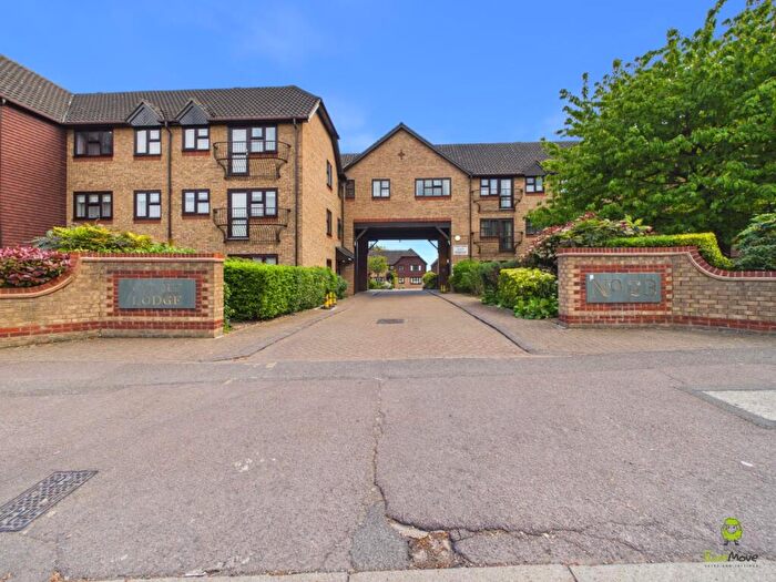 2 Bedroom Flat For Sale In Court Lodge, Erith Road, Belvedere, Kent, DA17