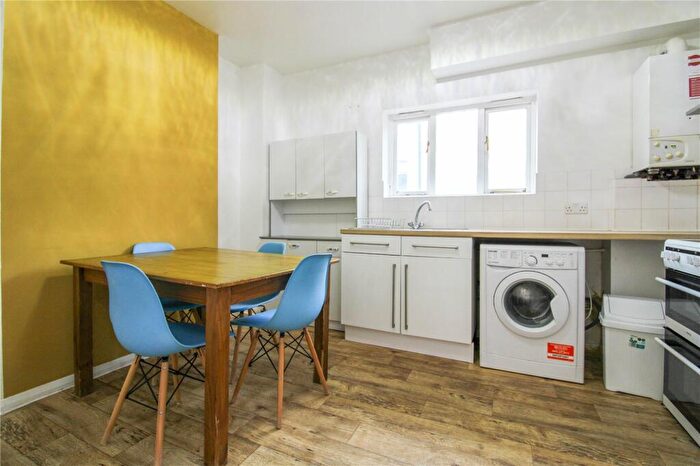 1 Bedroom Apartment To Rent In Lower Addiscombe Road, Croydon, CR0