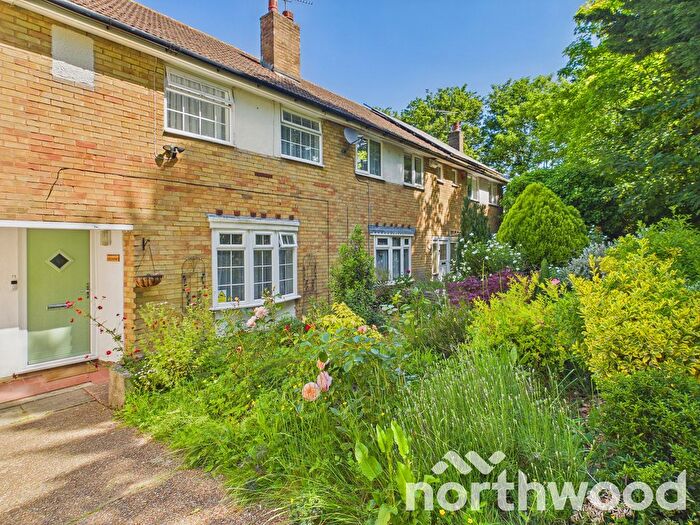3 Bedroom Terraced House For Sale In Oak Tree Road, Ashford, TN23