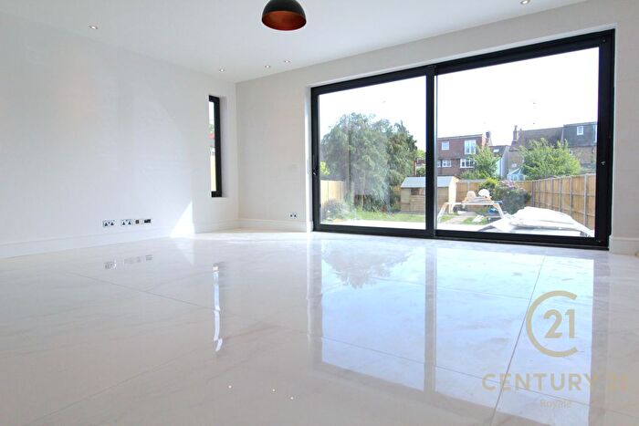 3 Bedroom Semi-Detached House To Rent In Coombe Lane, London, SW20