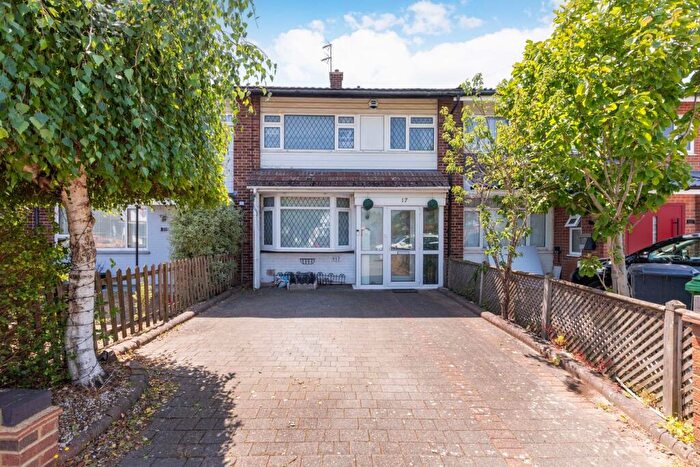 3 Bedroom Terraced House For Sale In Humber Way, Langley, SL3