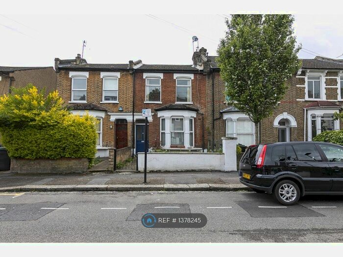 1 Bedroom Flat To Rent In Colless Road, London, N15