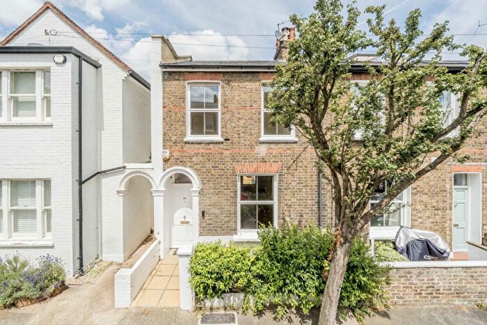 2 Bedroom House To Rent In Lillian Road, Barnes, SW13