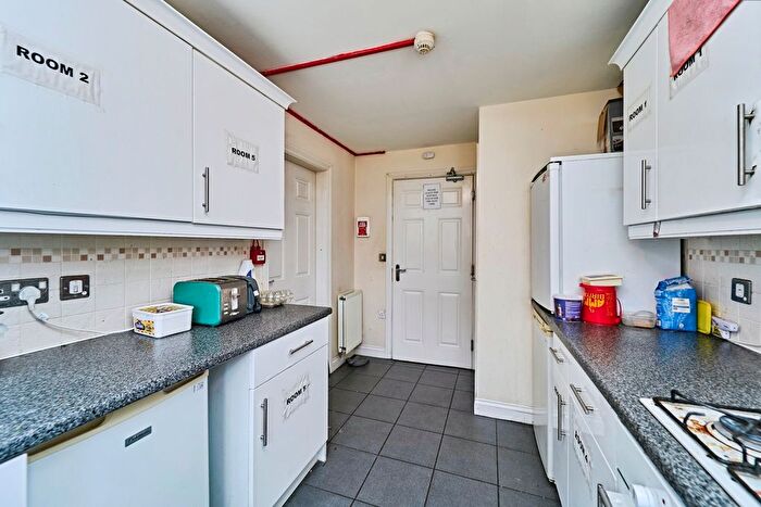 5 Bedroom Town House For Sale In Hospital Street, Walsall, WS2
