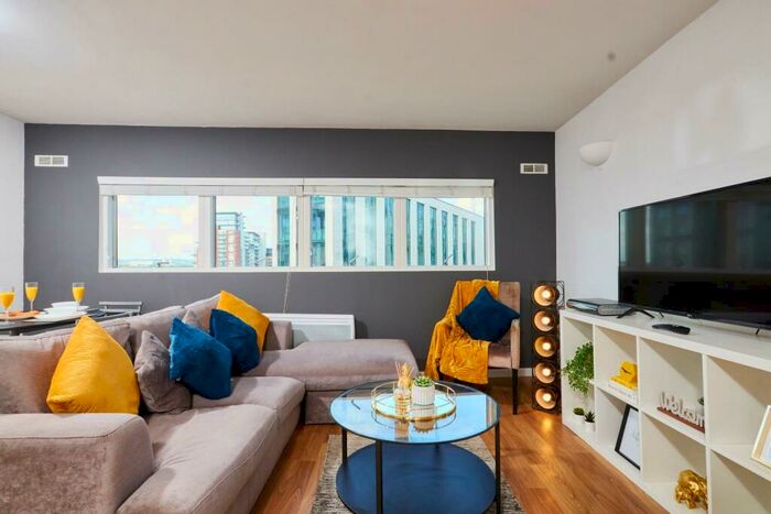 2 Bedroom Apartment To Rent In Northern Street, Leeds, LS1