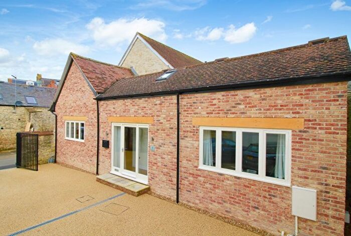 1 Bedroom Cottage To Rent In Chapel Street, Bicester, OX26