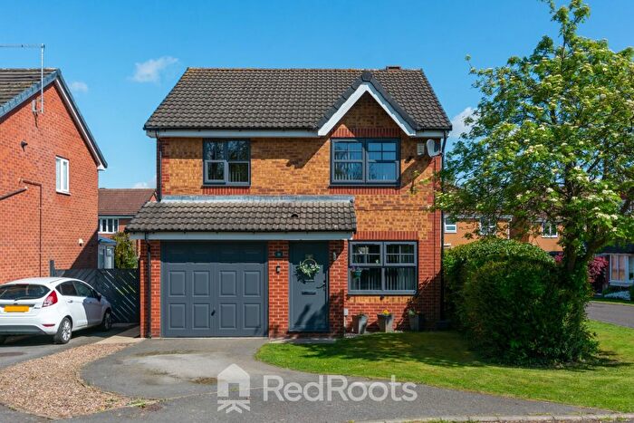 4 Bedroom Detached House For Sale In Bluebell Way, Upton, WF9