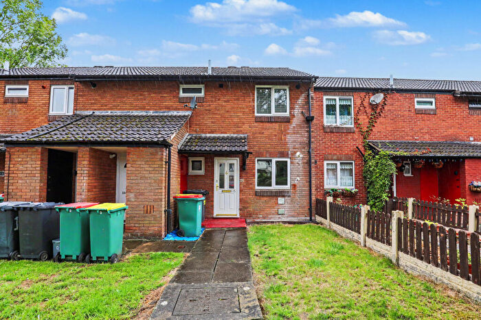 2 Bedroom Flat For Sale In Tag Croft, Ingol, Preston, Lancashire, PR2