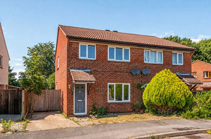 3 Bedroom Semi-Detached House For Sale In Trevose Way, Fareham, Hampshire, PO14