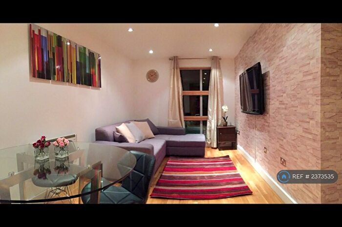 2 Bedroom Flat To Rent In The Wentwood, Manchester, M1