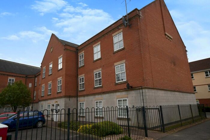 2 Bedroom Flat To Rent In Cambrai Close, Lincoln, LN1