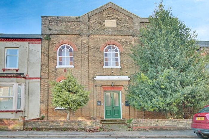 3 Bedroom Terraced House For Sale In Victoria Road, Wisbech, PE13