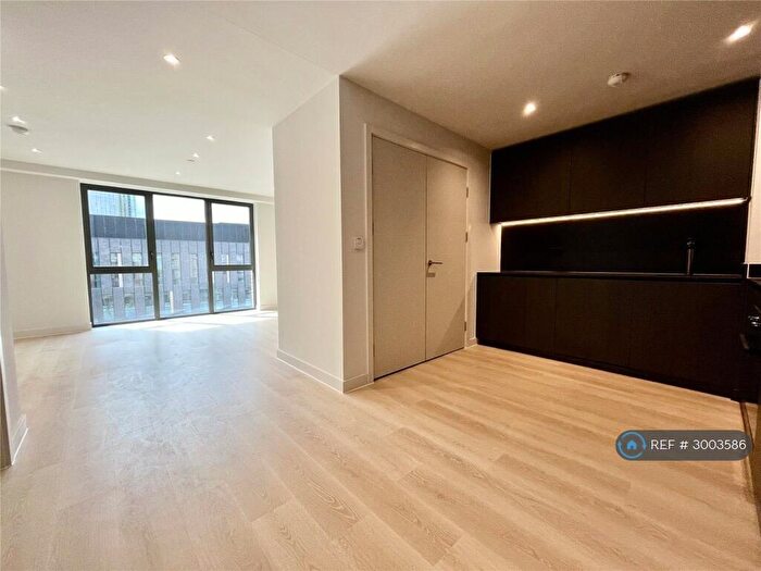 2 Bedroom Flat To Rent In Dutton Street, Manchester, M3