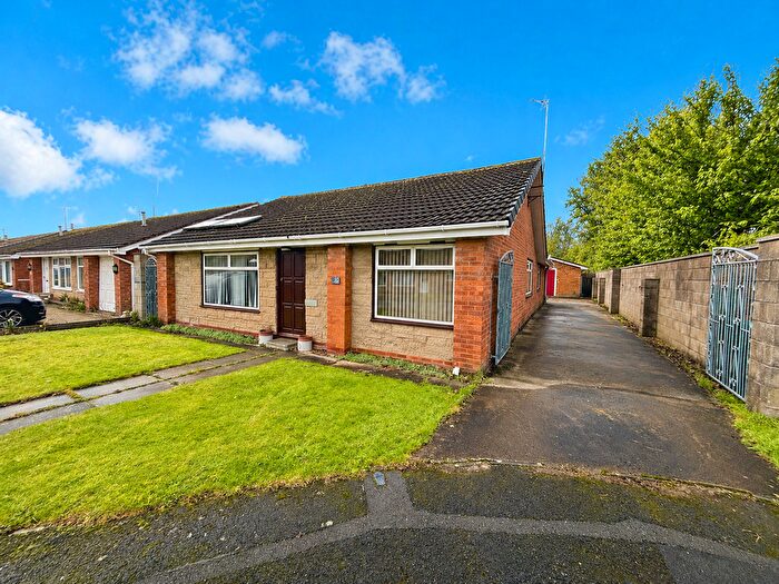 3 Bedroom Bungalow For Sale In The Covert, Thornton, FY5