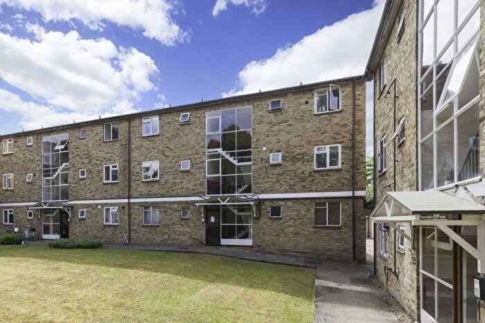 1 Bedroom Flat To Rent In Millway Close, Oxford, OX2