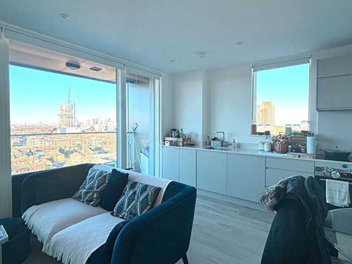 2 Bedroom Flat To Rent In Corsican Square, London, E3