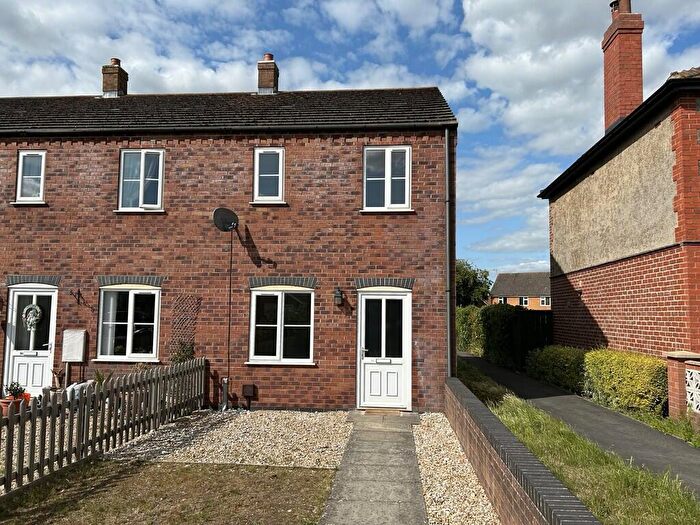 2 Bedroom End Of Terrace House To Rent In Willingham Road, Market Rasen., LN8