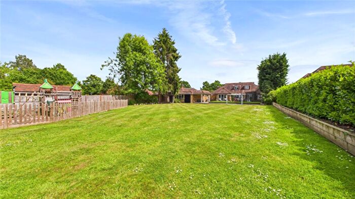 5 Bedroom Detached House For Sale In Guildford Road, Chobham, Surrey, GU24