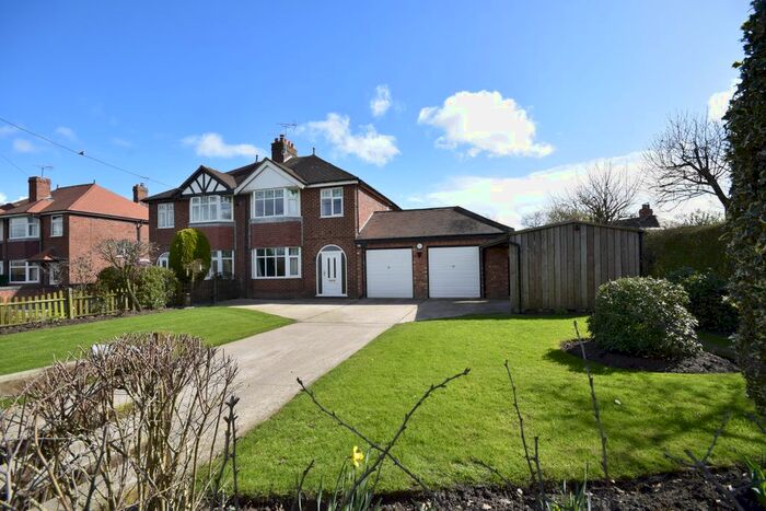 3 Bedroom Semi-Detached House For Sale In Whitchurch Road, Broomhall, Nantwich, CW5