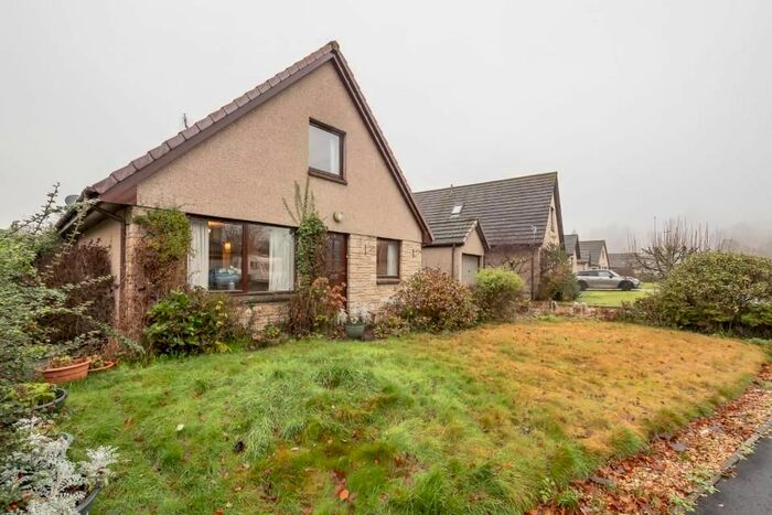3 Bedroom Detached House For Sale In Turretbank Drive, Crieff, PH7