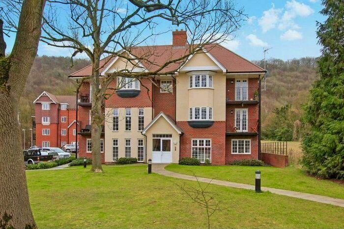 2 Bedroom Apartment To Rent In Scarlett Avenue, Wendover, Aylesbury, HP22