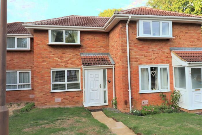 2 Bedroom Terraced House To Rent In Robins Hill, MK6