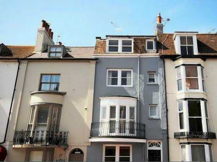 2 Bedroom Flat To Rent In Upper Rock Gardens, Brighton, BN2