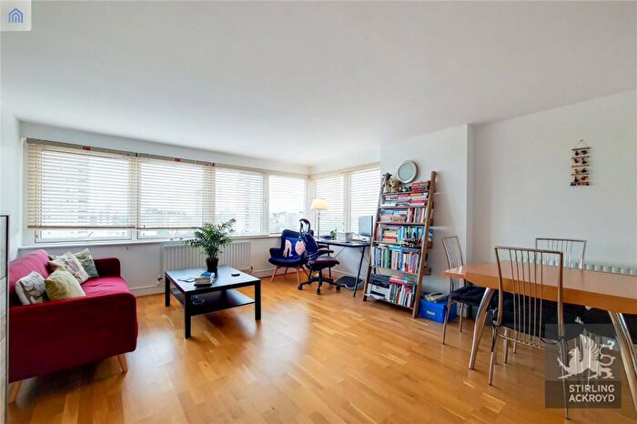 1 Bedroom Apartment To Rent In Cassilis Road, London, E14