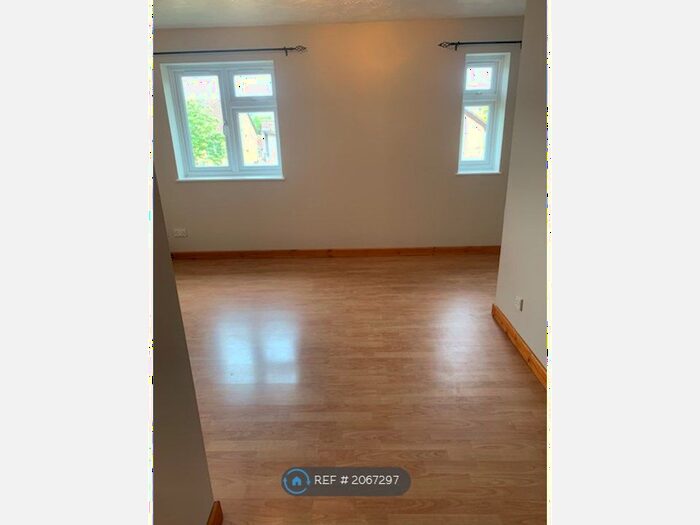 1 Bedroom Flat To Rent In Murrain Drive, Downswood, Maidstone, ME15