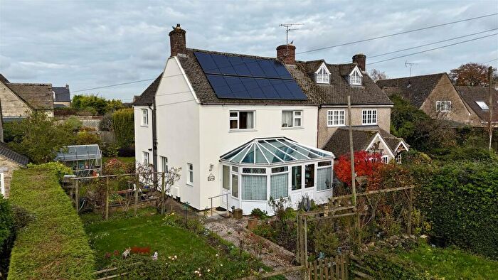 3 Bedroom Semi-Detached House For Sale In Chapel Street, Stow-on-the-Wold, GL54