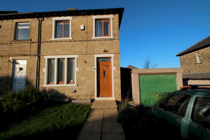 1 Bedroom End Of Terrace House To Rent In West Avenue, Honley, Holmfirth, West Yorkshire, HD9