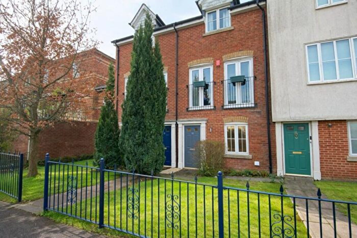 3 Bedroom Terraced House For Sale In Godfrey Gardens, Chartham, Canterbury, CT4