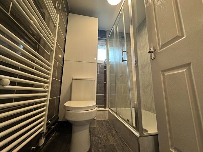 2 Bedroom Flat To Rent In Firshill Walk, S4