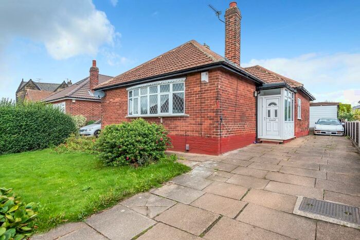 3 Bedroom Detached Bungalow To Rent In Allerton Grange Rise, Moortown, Leeds, LS17
