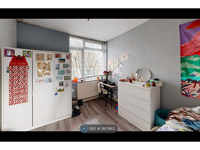 2 Bedroom Flat To Rent In Hornsey Road, London, N19